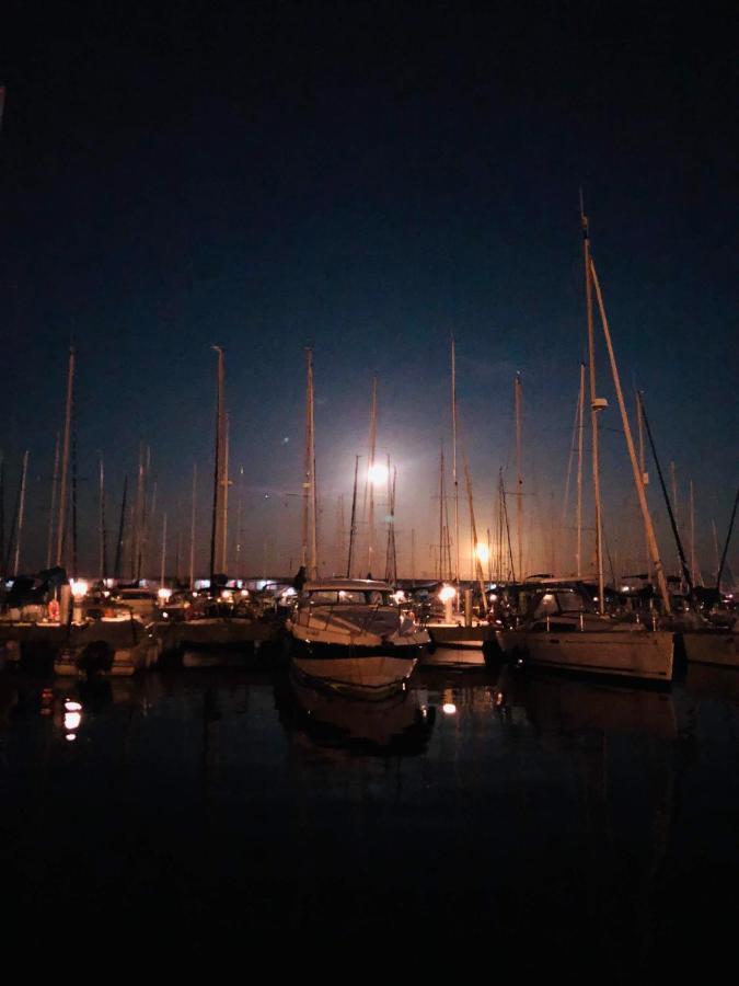 Home Boat Badalona Exteriér fotografie
